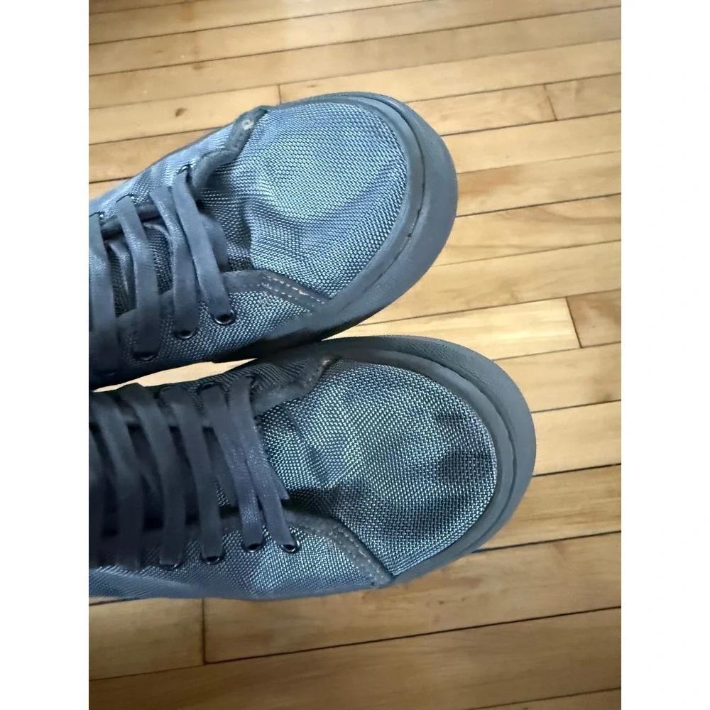 Donald Pliner Dan Mens Shoe Blue Canvas Low Top‎ Comfort Lace Up Sneaker